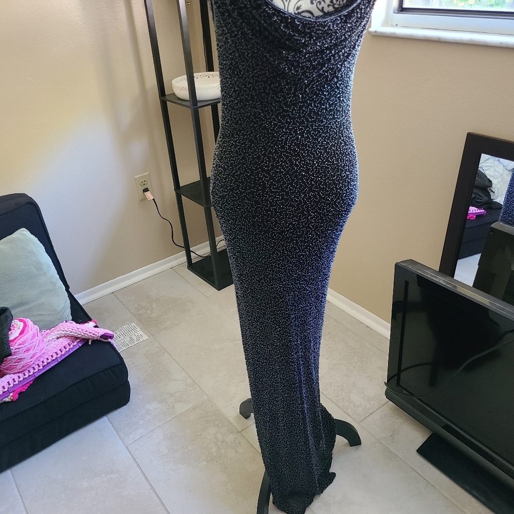 Dress - Picture 6 of 6